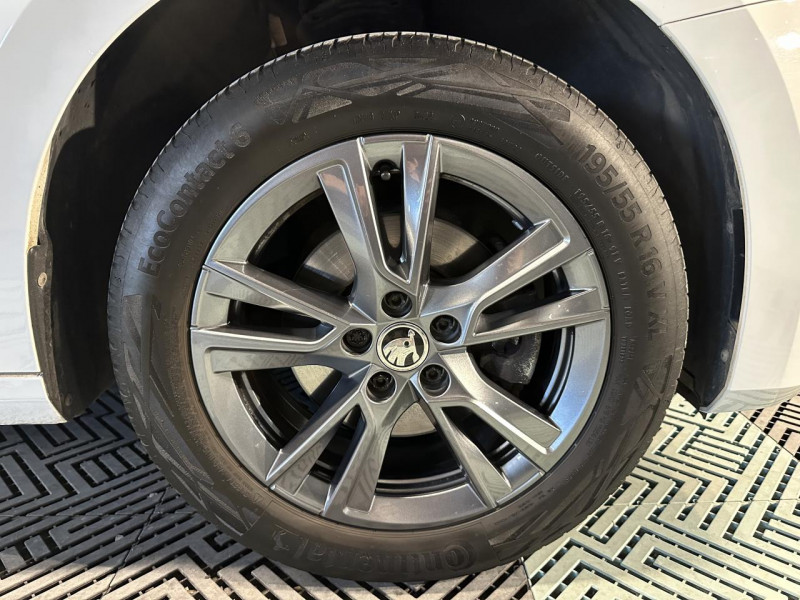 Photo 42 de l'offre de SKODA FABIA IV 1.0 TSI 110 Style  BVM - TVA à 12990€ chez MKP Distribution