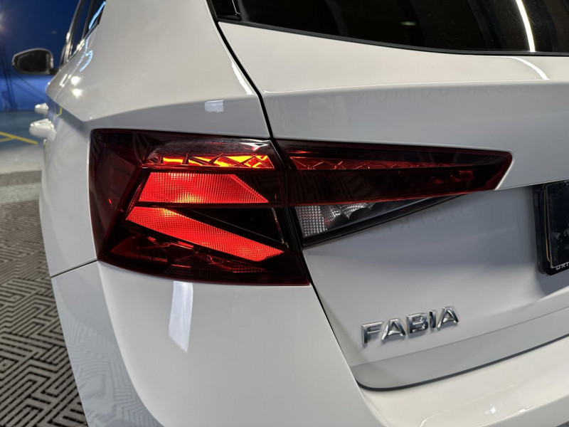 Photo 44 de l'offre de SKODA FABIA IV 1.0 TSI 110 Style  BVM - TVA à 12990€ chez MKP Distribution