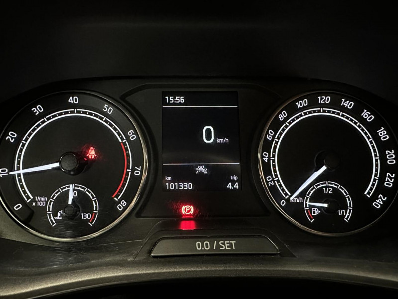 Photo 17 de l'offre de SKODA FABIA IV 1.0 TSI 110 Style  BVM - TVA à 12990€ chez MKP Distribution