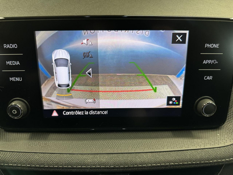 Photo 26 de l'offre de SKODA FABIA IV 1.0 TSI 110 Style  BVM - TVA à 12990€ chez MKP Distribution