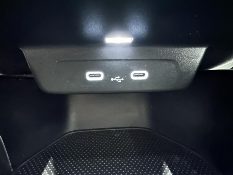 Photo 29 de l'offre de SKODA FABIA IV 1.0 TSI 110 Style  BVM - TVA à 12990€ chez MKP Distribution