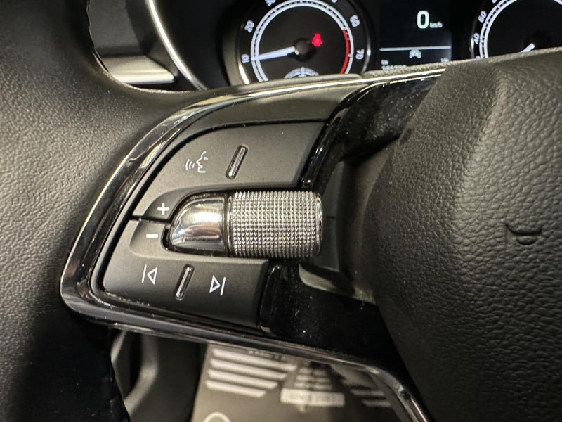 Photo 19 de l'offre de SKODA FABIA IV 1.0 TSI 110 Style  BVM - TVA à 12990€ chez MKP Distribution