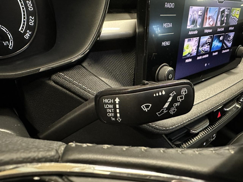 Photo 22 de l'offre de SKODA FABIA IV 1.0 TSI 110 Style  BVM - TVA à 12990€ chez MKP Distribution