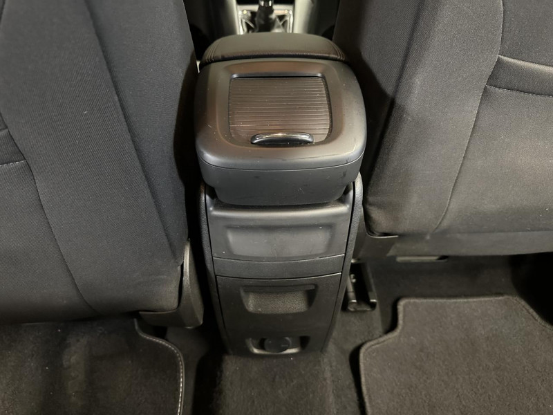 Photo 43 de l'offre de OPEL ZAFIRA 1.6 CDTI 134 ELITE 7PL PHASE 2 BVM à 14990€ chez MKP Distribution