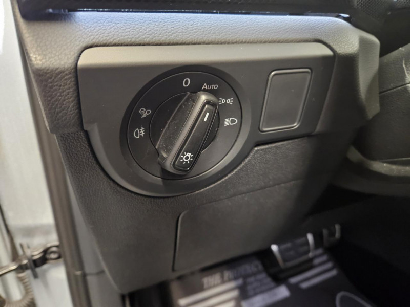 Photo 24 de l'offre de VOLKSWAGEN T-CROSS 1.5 TSI 150 DSG7  R-Line à 26990€ chez MKP Distribution