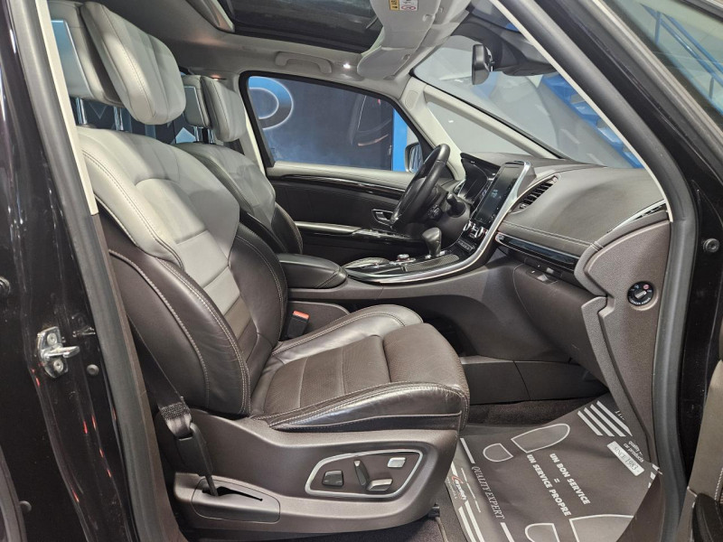 Photo 14 de l'offre de RENAULT ESPACE 1.6 dCi 160 Energy  Initiale Paris EDC 7PL à 15990€ chez MKP Distribution