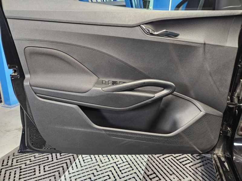 Photo 41 de l'offre de SKODA FABIA  1.0 TSI 95 Selection BVM 5 à 15490€ chez MKP Distribution