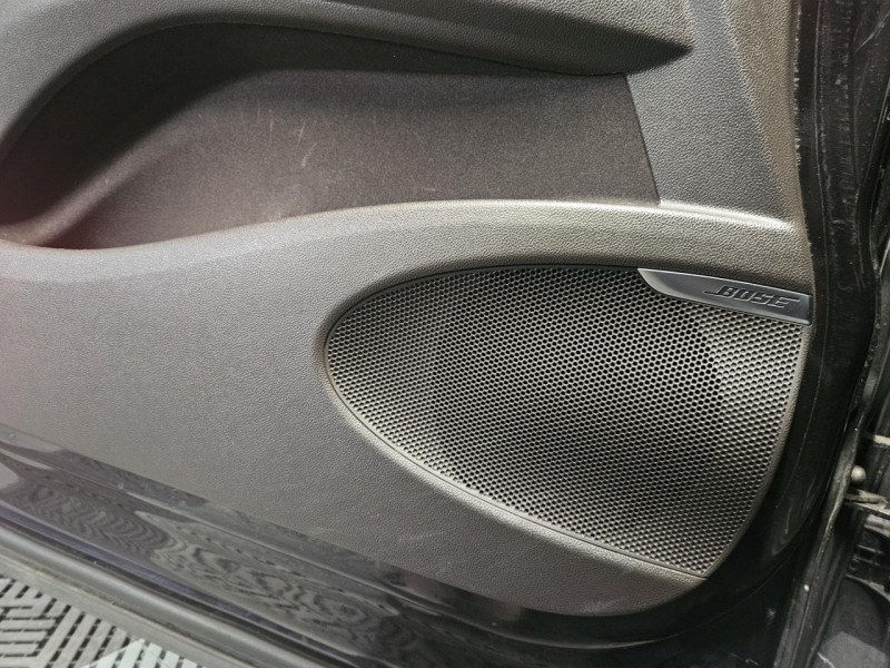 Photo 47 de l'offre de RENAULT ESPACE 1.6 dCi 160 Energy  Initiale Paris EDC 7PL à 15990€ chez MKP Distribution