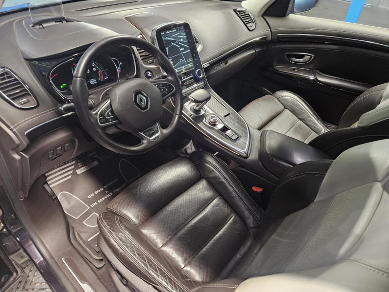 Photo 12 de l'offre de RENAULT ESPACE 1.6 dCi 160 Energy  Initiale Paris EDC 7PL à 15990€ chez MKP Distribution