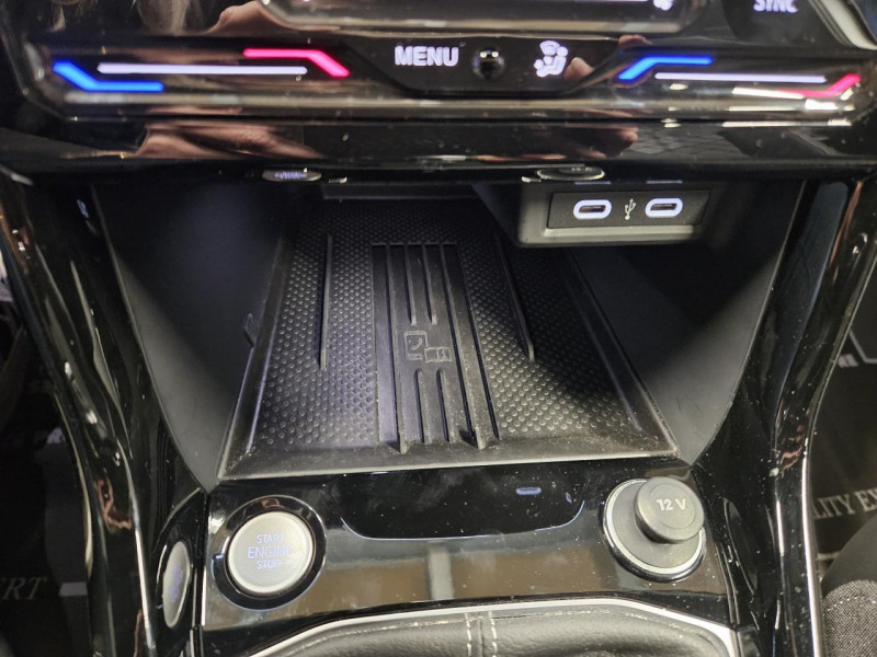 Photo 31 de l'offre de VOLKSWAGEN T-CROSS 1.5 TSI 150 DSG7  R-Line à 26990€ chez MKP Distribution