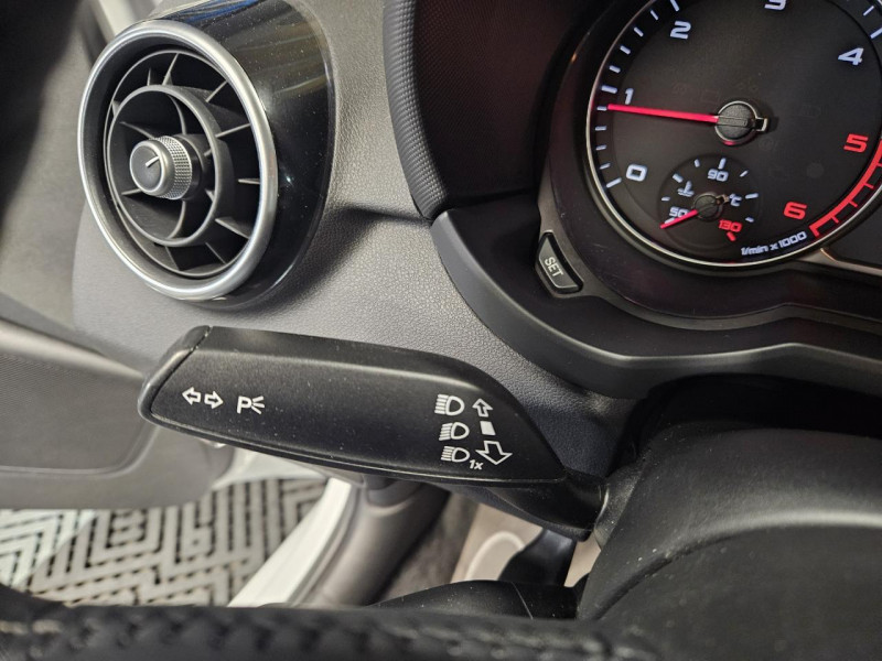 Photo 22 de l'offre de AUDI A1 SPORTBACK 1.4 TDi 90 AMBITION BVM à 13490€ chez MKP Distribution