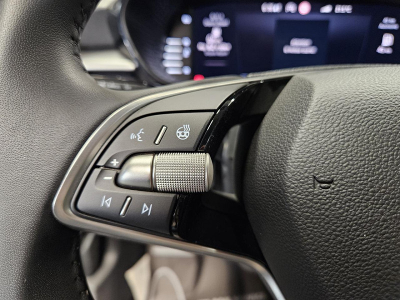 Photo 18 de l'offre de SKODA FABIA  1.0 TSI 95 Selection BVM 5 à 15490€ chez MKP Distribution