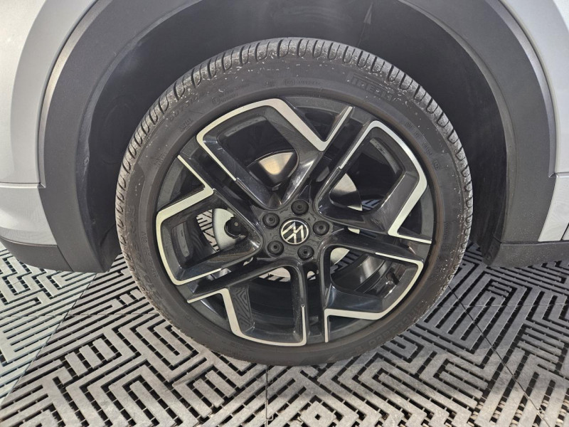 Photo 50 de l'offre de VOLKSWAGEN T-CROSS 1.5 TSI 150 DSG7  R-Line à 26990€ chez MKP Distribution