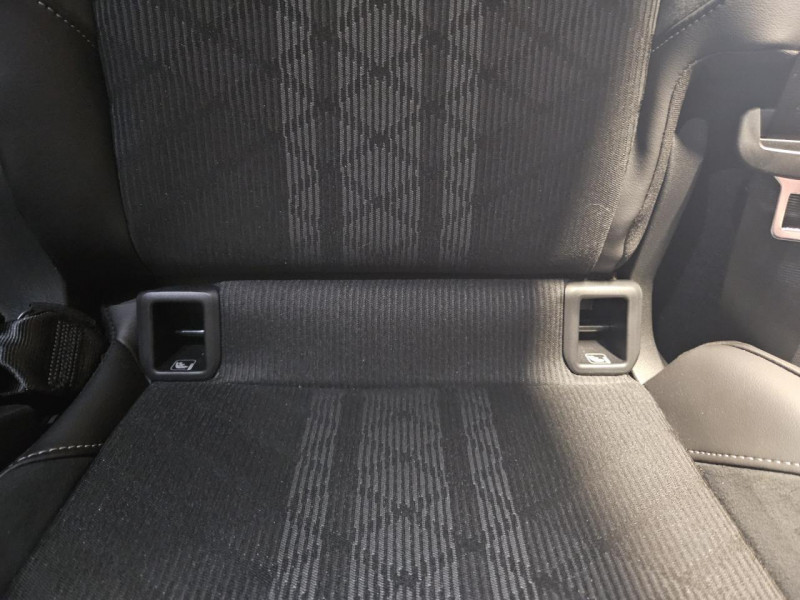 Photo 39 de l'offre de VOLKSWAGEN T-CROSS 1.5 TSI 150 DSG7  R-Line à 26990€ chez MKP Distribution