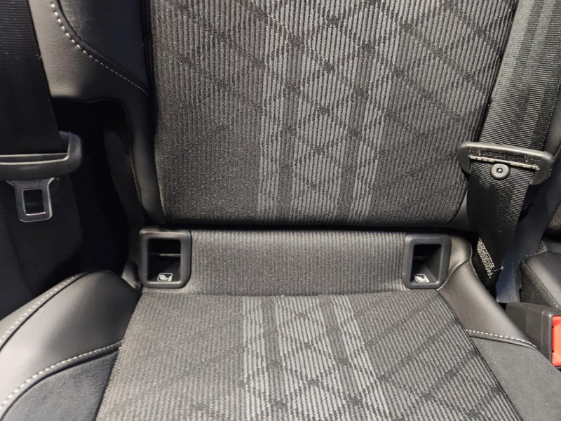 Photo 38 de l'offre de VOLKSWAGEN T-CROSS 1.5 TSI 150 DSG7  R-Line à 26990€ chez MKP Distribution