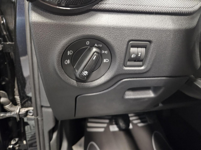 Photo 22 de l'offre de SKODA FABIA  1.0 TSI 95 Selection BVM 5 à 15490€ chez MKP Distribution