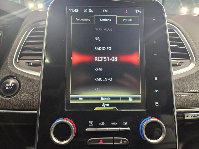 Photo 29 de l'offre de RENAULT ESPACE 1.6 dCi 160 Energy  Initiale Paris EDC 7PL à 15990€ chez MKP Distribution