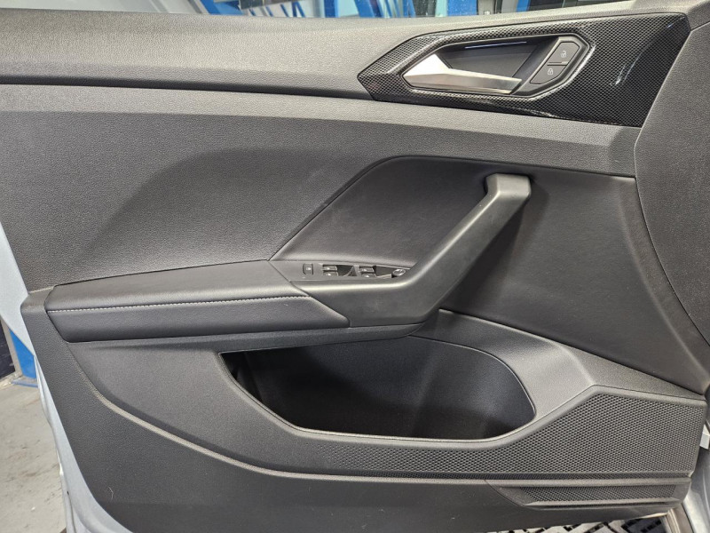 Photo 47 de l'offre de VOLKSWAGEN T-CROSS 1.5 TSI 150 DSG7  R-Line à 26990€ chez MKP Distribution