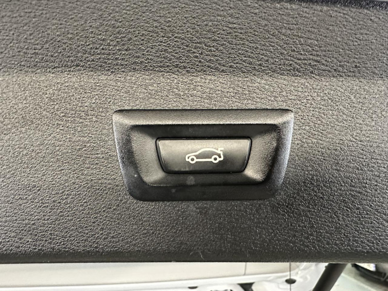 Photo 37 de l'offre de BMW X1  2.0 xDrive 20i 192 BVA8 F48 LCI  à 26990€ chez MKP Distribution