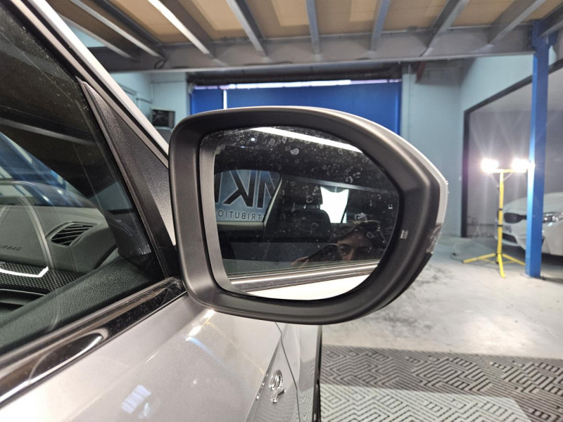 Photo 46 de l'offre de VOLKSWAGEN T-CROSS 1.5 TSI 150 DSG7  R-Line à 26990€ chez MKP Distribution