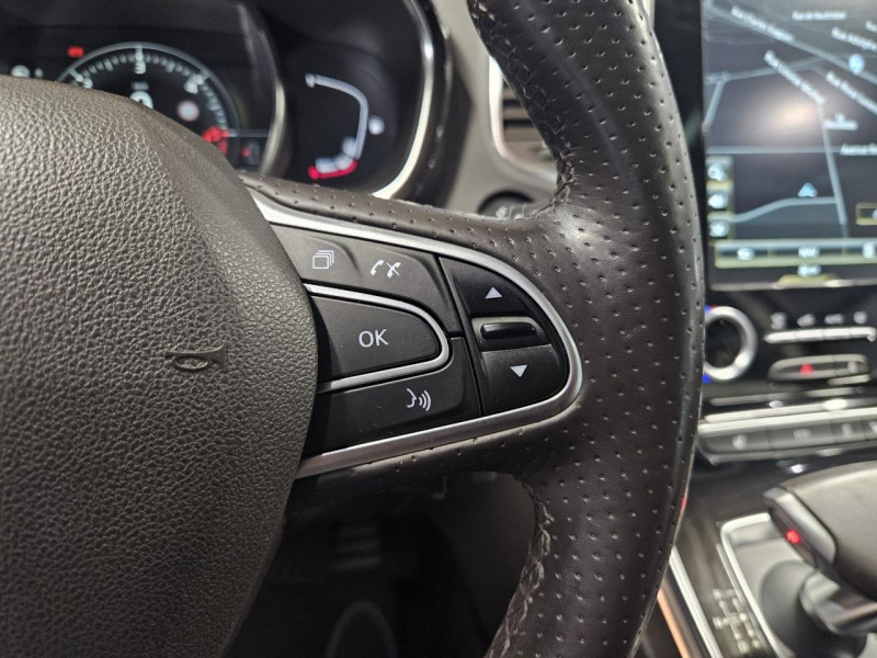 Photo 21 de l'offre de RENAULT ESPACE 1.6 dCi 160 Energy  Initiale Paris EDC 7PL à 15990€ chez MKP Distribution