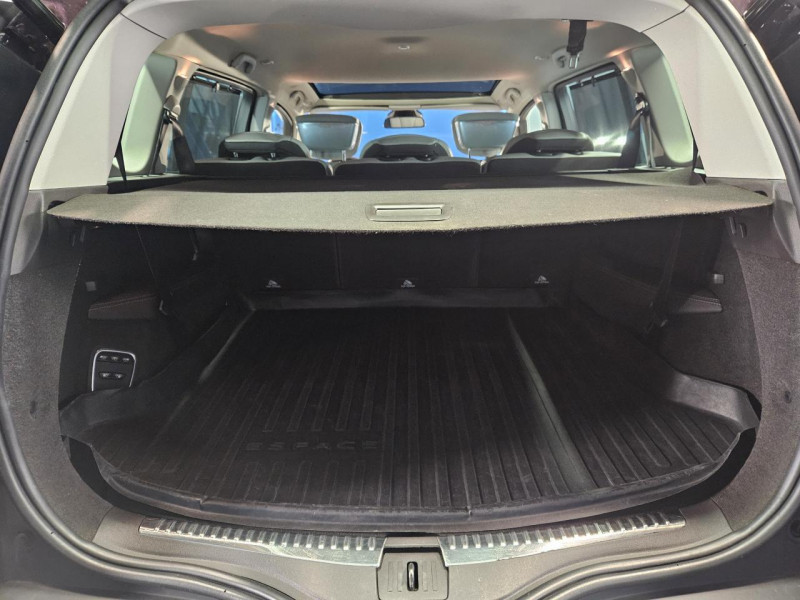 Photo 10 de l'offre de RENAULT ESPACE 1.6 dCi 160 Energy  Initiale Paris EDC 7PL à 15990€ chez MKP Distribution
