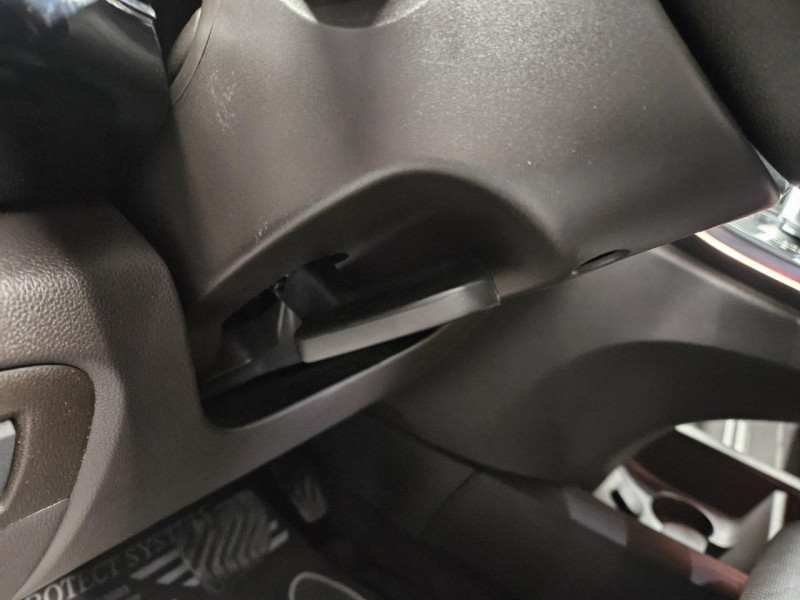 Photo 26 de l'offre de RENAULT ESPACE 1.6 dCi 160 Energy  Initiale Paris EDC 7PL à 15990€ chez MKP Distribution