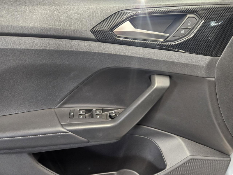 Photo 49 de l'offre de VOLKSWAGEN T-CROSS 1.5 TSI 150 DSG7  R-Line à 26990€ chez MKP Distribution