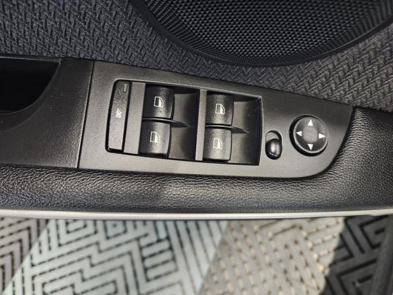 Photo 40 de l'offre de BMW SERIE 3 1.6 316i 122 Confort  PHASE 2 BVM6 à 10490€ chez MKP Distribution