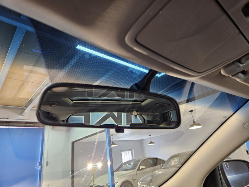 Photo 37 de l'offre de HYUNDAI ix35  1.6 GDi 135 2WD Premium BVM6  à 13490€ chez MKP Distribution