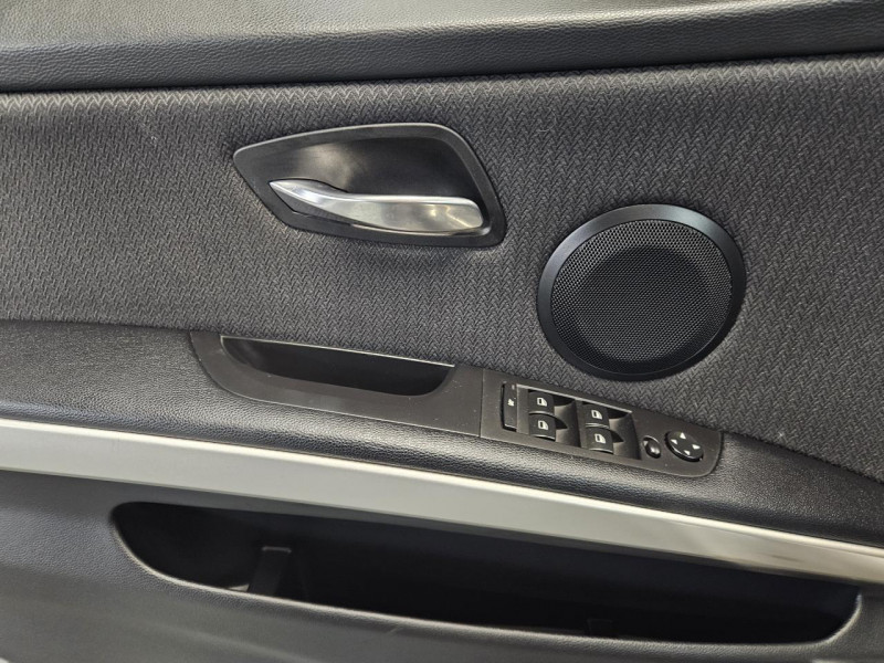 Photo 41 de l'offre de BMW SERIE 3 1.6 316i 122 Confort  PHASE 2 BVM6 à 10490€ chez MKP Distribution