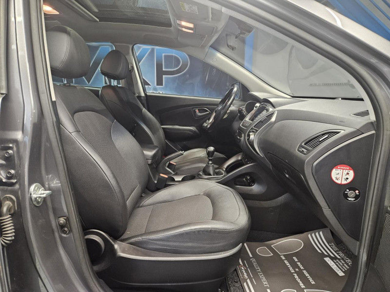 Photo 14 de l'offre de HYUNDAI ix35  1.6 GDi 135 2WD Premium BVM6  à 13490€ chez MKP Distribution