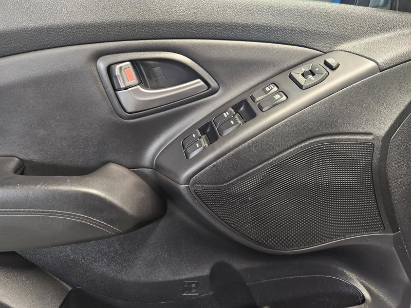 Photo 48 de l'offre de HYUNDAI ix35  1.6 GDi 135 2WD Premium BVM6  à 13490€ chez MKP Distribution