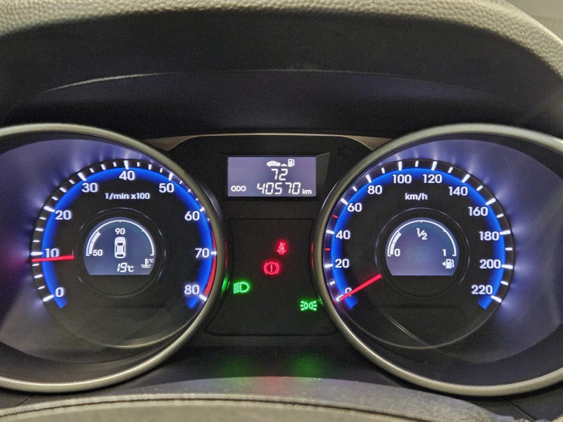 Photo 17 de l'offre de HYUNDAI ix35  1.6 GDi 135 2WD Premium BVM6  à 13490€ chez MKP Distribution