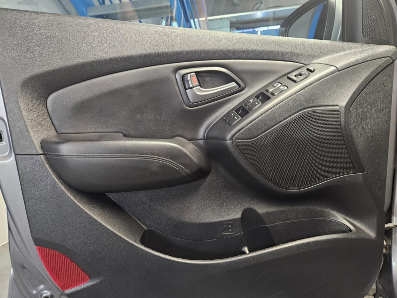 Photo 46 de l'offre de HYUNDAI ix35  1.6 GDi 135 2WD Premium BVM6  à 13490€ chez MKP Distribution