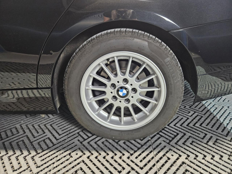 Photo 44 de l'offre de BMW SERIE 3 1.6 316i 122 Confort  PHASE 2 BVM6 à 10490€ chez MKP Distribution