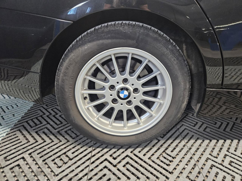 Photo 45 de l'offre de BMW SERIE 3 1.6 316i 122 Confort  PHASE 2 BVM6 à 10490€ chez MKP Distribution