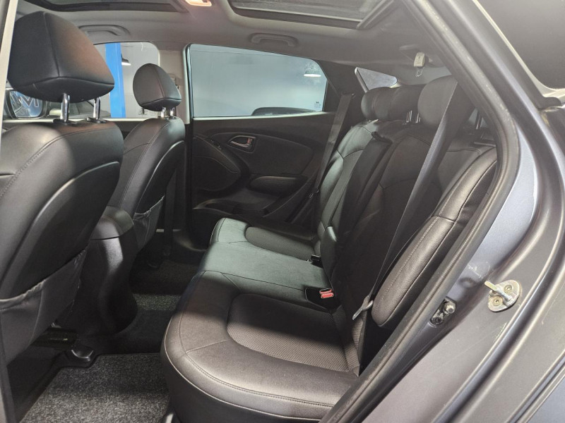 Photo 15 de l'offre de HYUNDAI ix35  1.6 GDi 135 2WD Premium BVM6  à 13490€ chez MKP Distribution