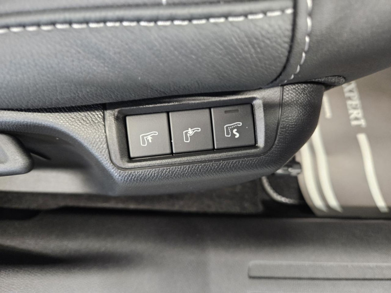 Photo 38 de l'offre de CITROEN C4 1.5 BLEUHDI 131 SHINE PACK EAT8 à 19990€ chez MKP Distribution