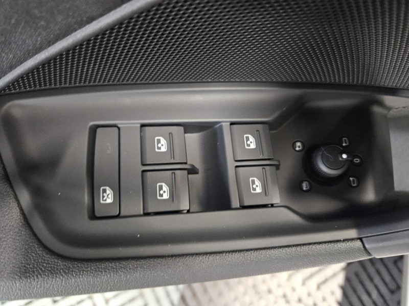 Photo 42 de l'offre de AUDI A3 SPORTBACK 2.0 30 TDI 116 BUSINESS LINE BVM6 à 22490€ chez MKP Distribution