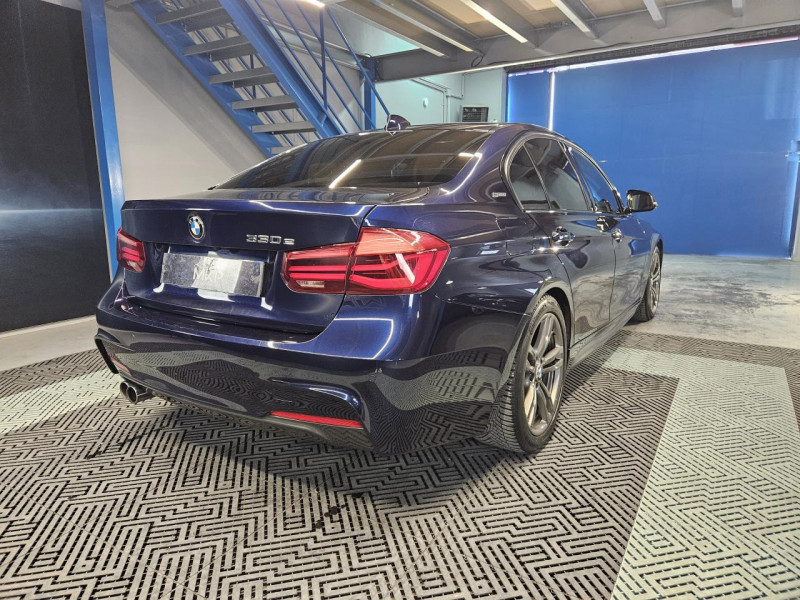 Photo 6 de l'offre de BMW SERIE 3 2.0 330e 252 iPerformance BVA8 M SPORT à 21490€ chez MKP Distribution