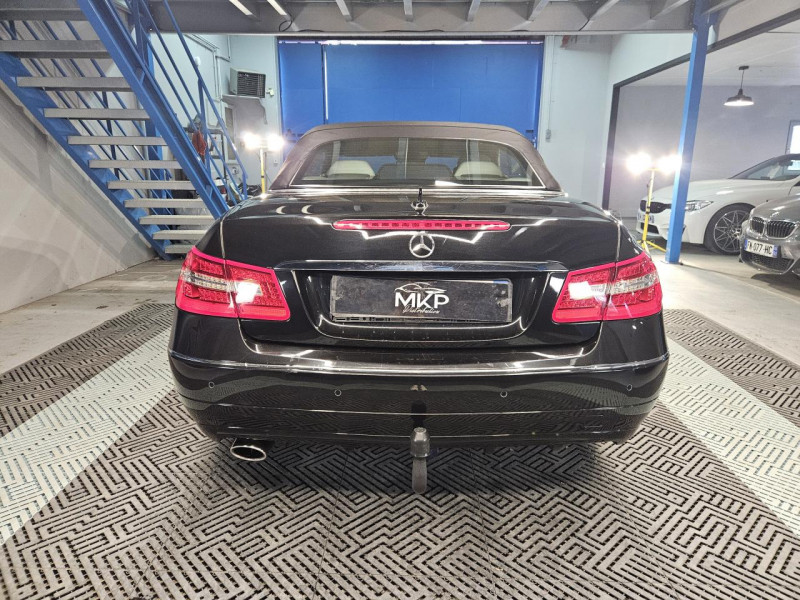 Photo 6 de l'offre de MERCEDES-BENZ Classe E Cabriolet 2.1 220 CDI 163 Executive BVA5 à 16990€ chez MKP Distribution