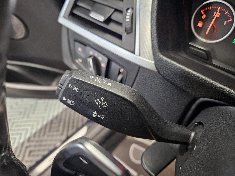 Photo 25 de l'offre de BMW SERIE 3 2.0 330e 252 iPerformance BVA8 M SPORT à 21490€ chez MKP Distribution