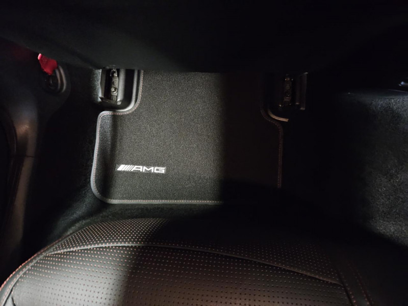 Photo 43 de l'offre de MERCEDES-BENZ CLASSE A A45 AMG 2.0 360 4-Matic 7-G DCT à 23990€ chez MKP Distribution