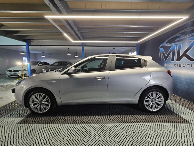 Photo 2 de l'offre de ALFA ROMEO GIULIETTA 1.6 JTDm 120 Super BVM6 à 11490€ chez MKP Distribution