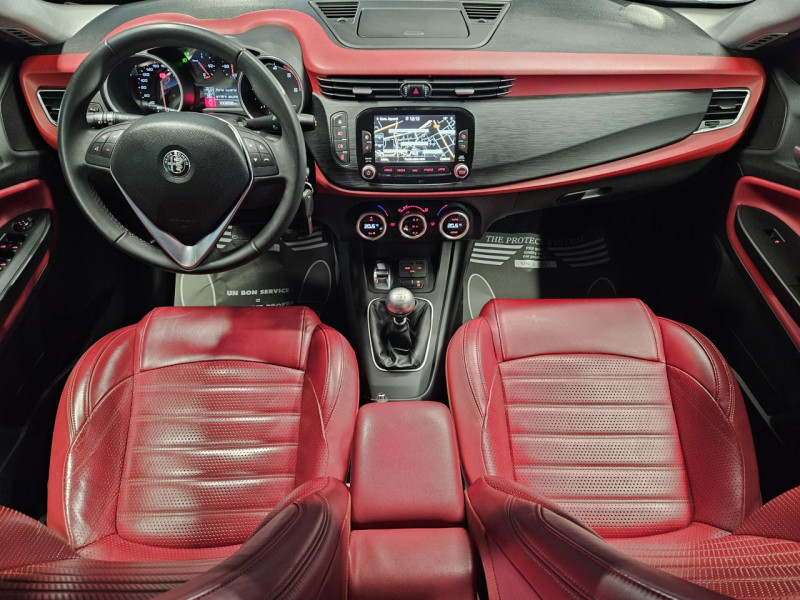 Photo 11 de l'offre de ALFA ROMEO GIULIETTA 1.6 JTDm 120 Super BVM6 à 11490€ chez MKP Distribution