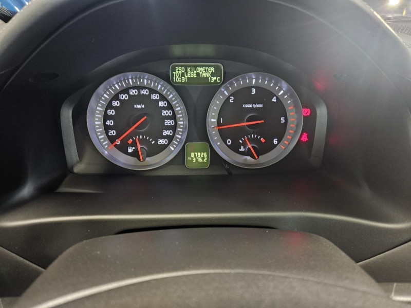 Photo 24 de l'offre de VOLVO C70 2.0 D3 150 INSCRIPTION BVM6 CABRIOLET à 12990€ chez MKP Distribution