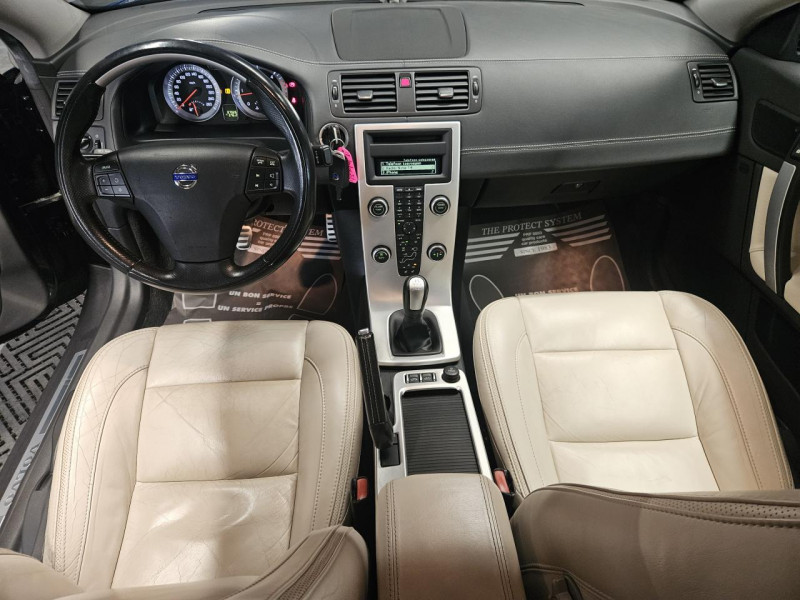 Photo 19 de l'offre de VOLVO C70 2.0 D3 150 INSCRIPTION BVM6 CABRIOLET à 12990€ chez MKP Distribution