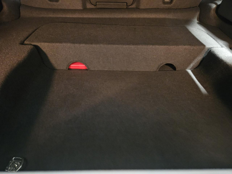 Photo 16 de l'offre de VOLVO C70 2.0 D3 150 INSCRIPTION BVM6 CABRIOLET à 12990€ chez MKP Distribution