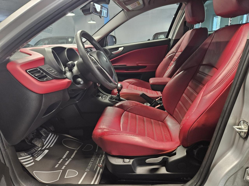 Photo 13 de l'offre de ALFA ROMEO GIULIETTA 1.6 JTDm 120 Super BVM6 à 11490€ chez MKP Distribution